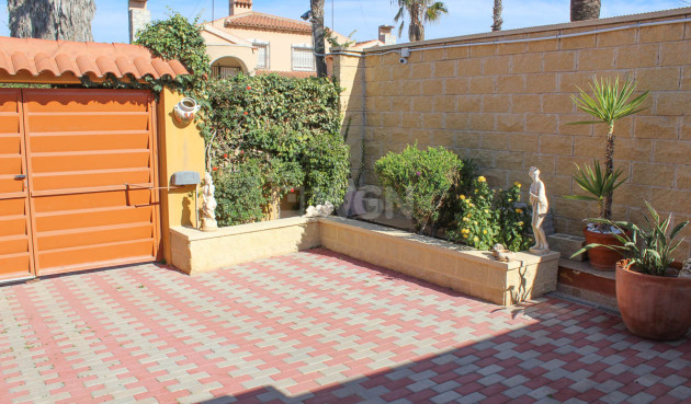 Resale - Villa - Torrevieja - Costa Blanca