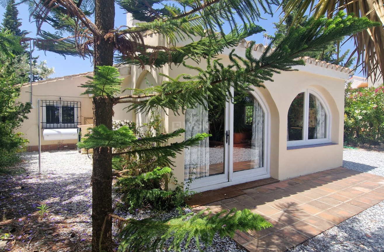 Resale - Villa - Los Romanes - Inland