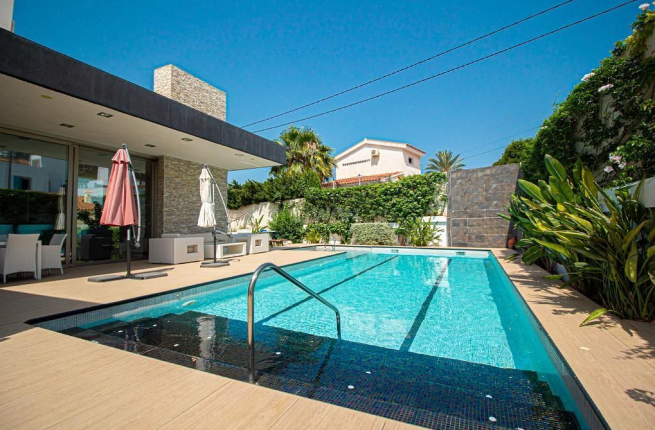 Resale - Villa - Alfas del Pí - Albir