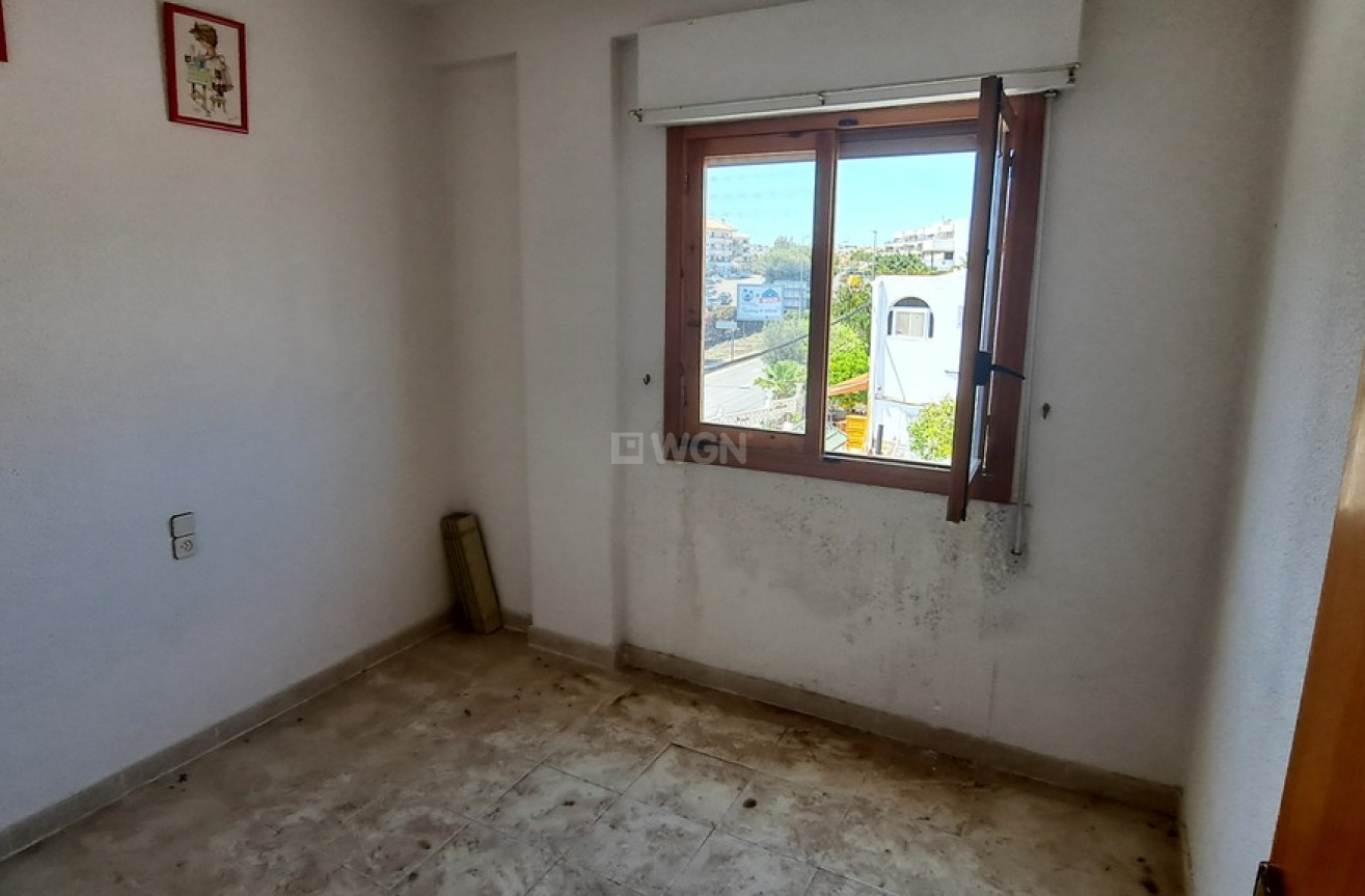 Resale - Apartment / flat - Villamartin - Costa Blanca