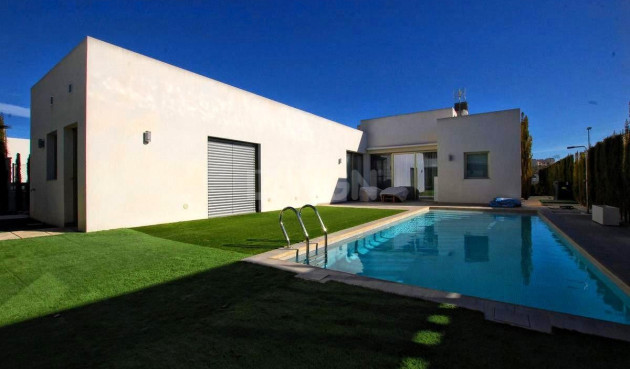 Resale - Villa - Benijofar