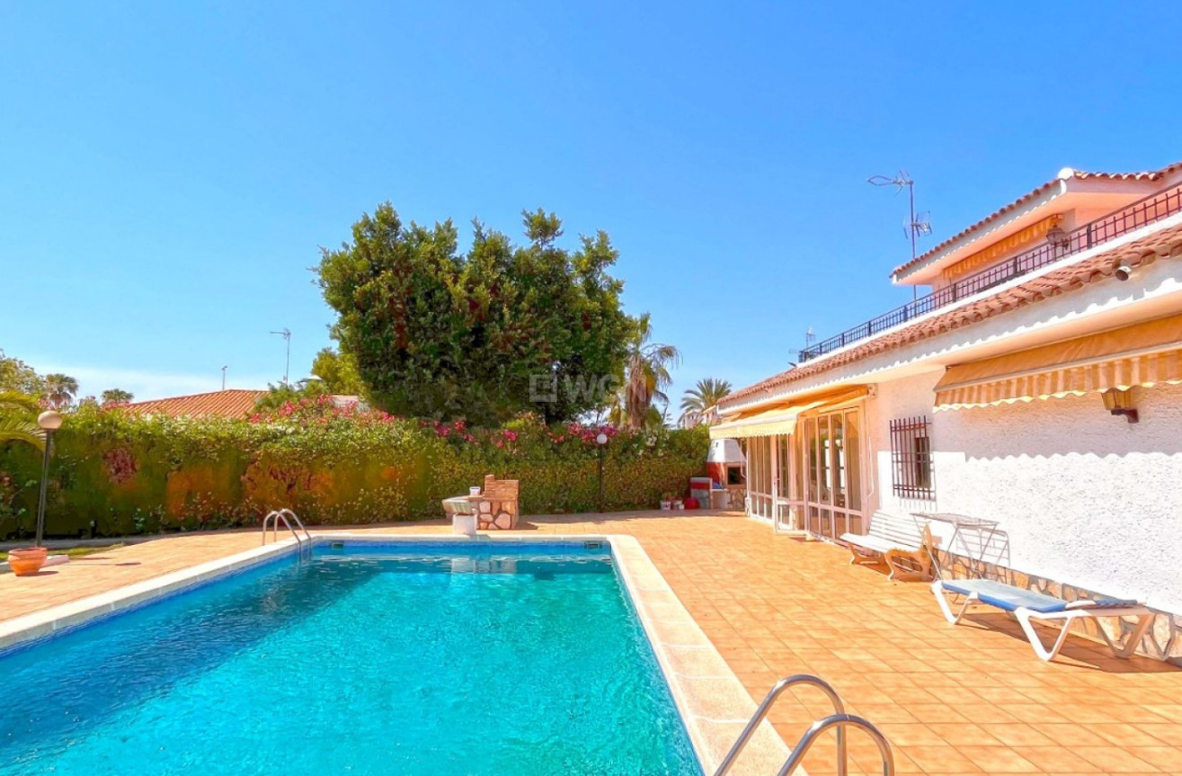 Odsprzedaż - Villa - Orihuela Costa - Costa Blanca