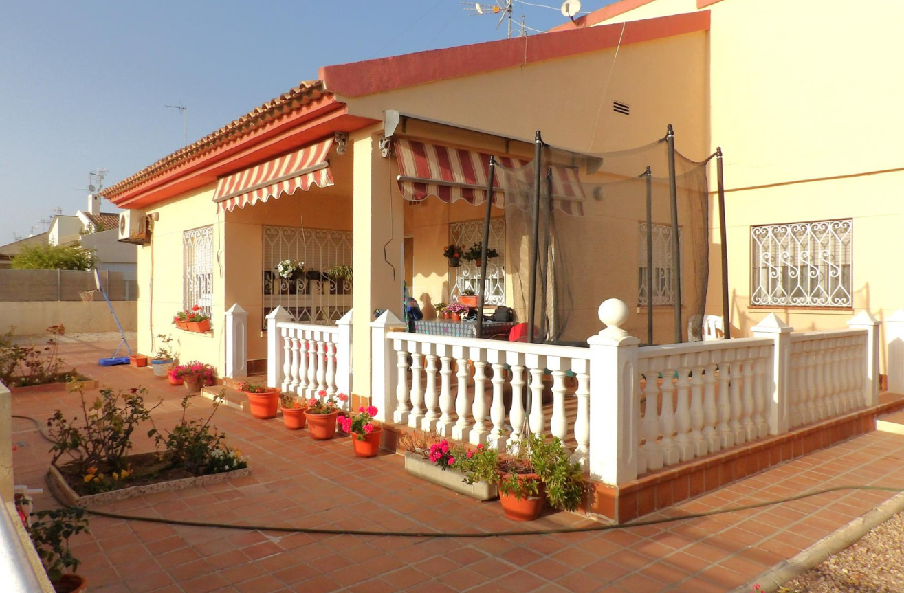 Resale - Villa - Los Alcázares - Pueblo Patricia