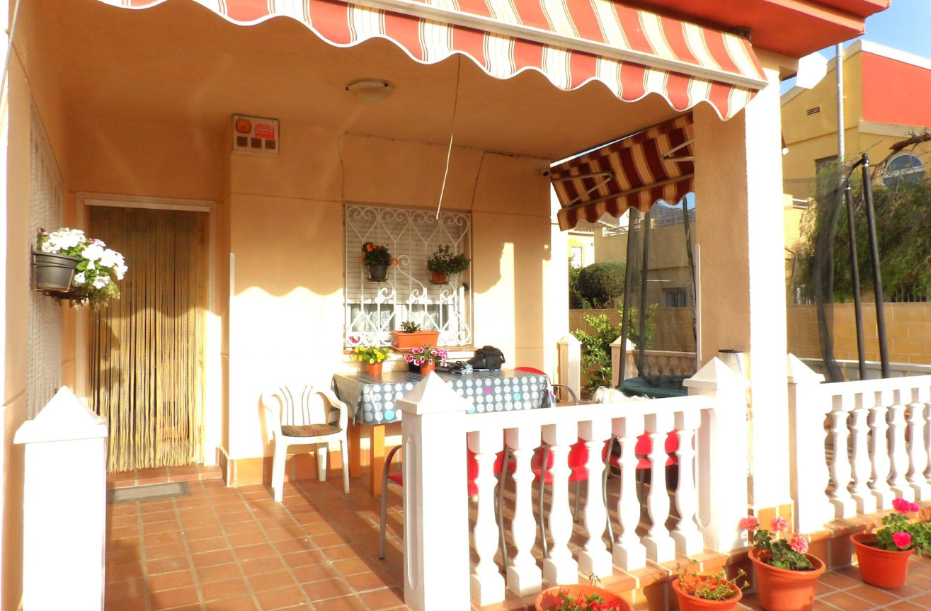 Resale - Villa - Los Alcázares - Pueblo Patricia