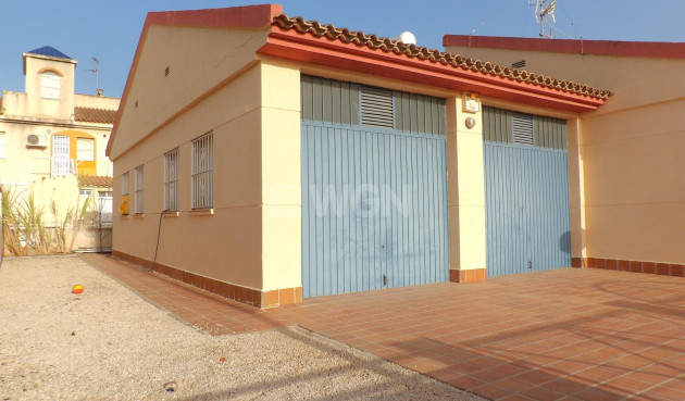 Reventa - Villa - Los Alcázares - Pueblo Patricia