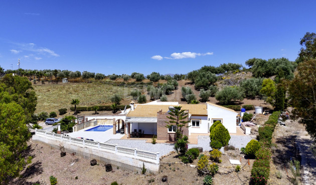 Resale - Villa - Vinuela - Inland