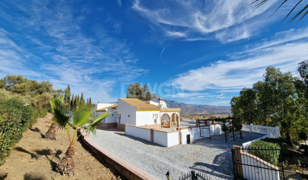 Resale - Villa - Vinuela - Inland