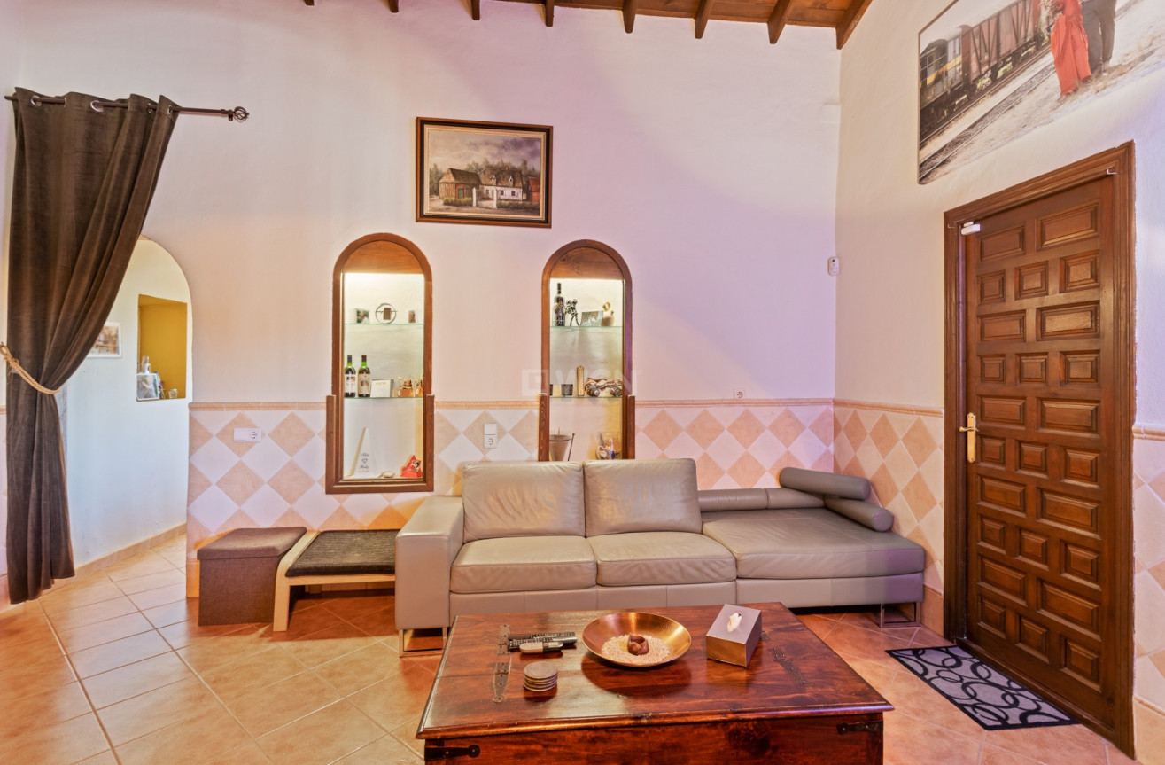 Odsprzedaż - Country House - Orihuela - Inland