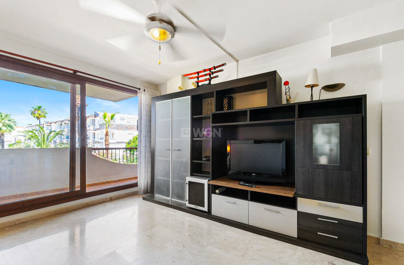 Resale - Apartment / flat - Punta Prima - Costa Blanca