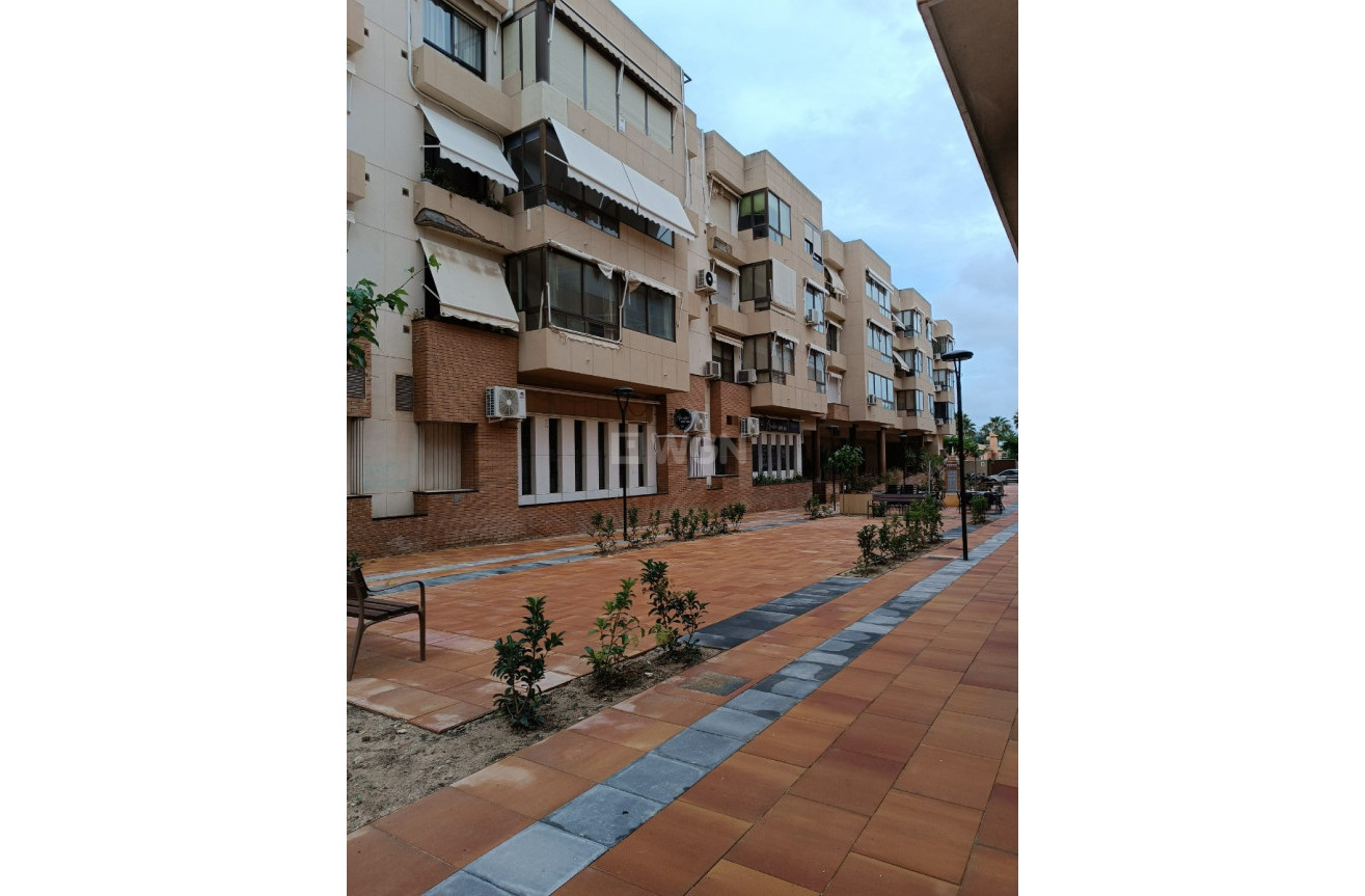 Resale - Apartment / flat - Alicante - Costa Blanca