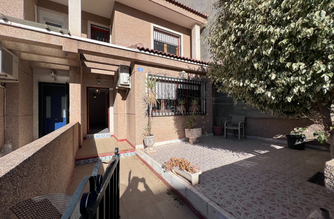 Resale - Townhouse - Jacarilla - Inland