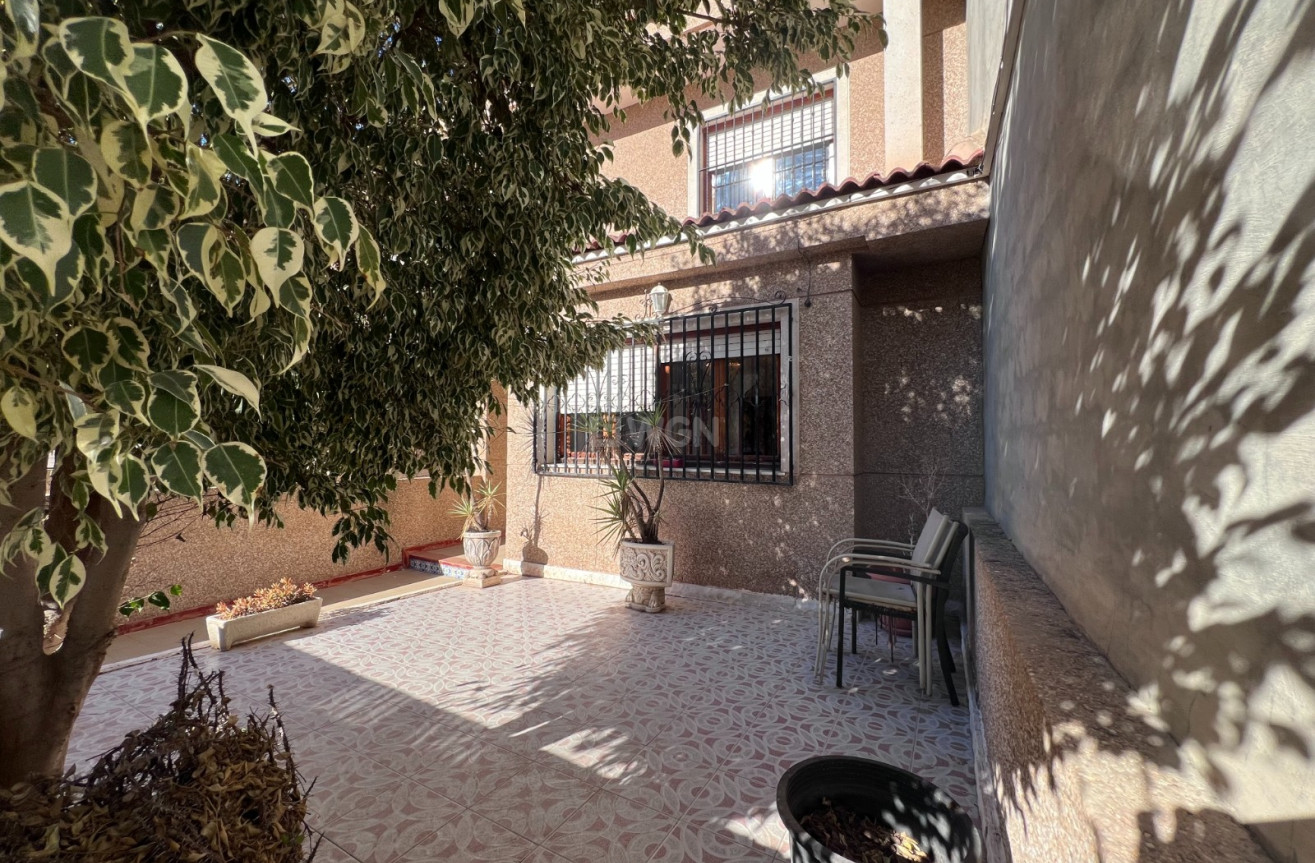 Resale - Townhouse - Jacarilla - Inland