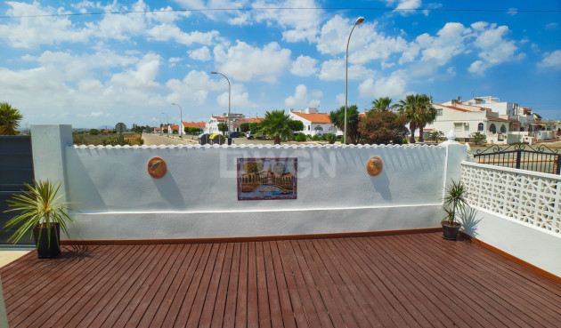 Resale - Villa - Torrevieja - Costa Blanca