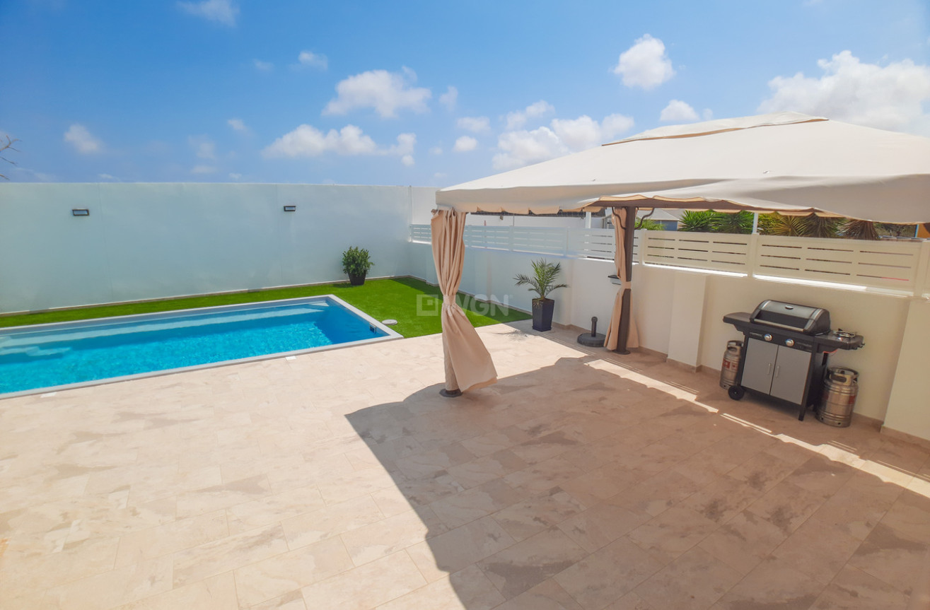 Reventa - Villa - Torrevieja - Costa Blanca