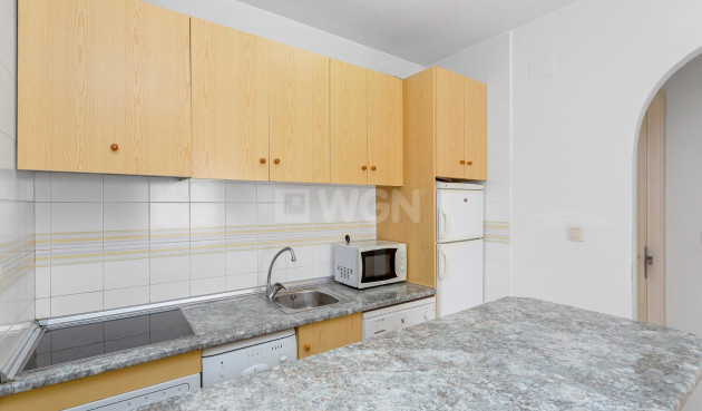 Resale - Apartment / flat - Torrevieja - Lago Jardin