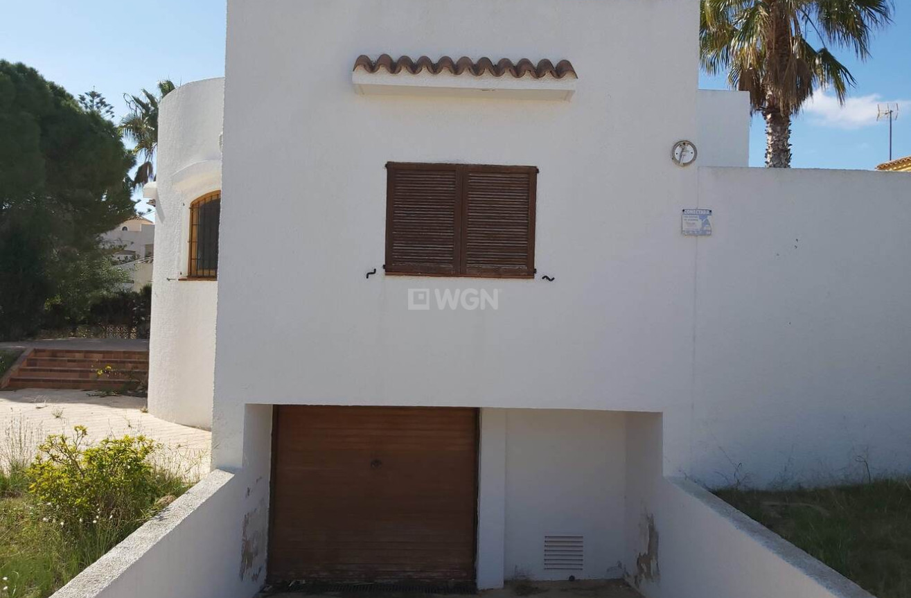 Resale - Villa - La Zenia - Costa Blanca