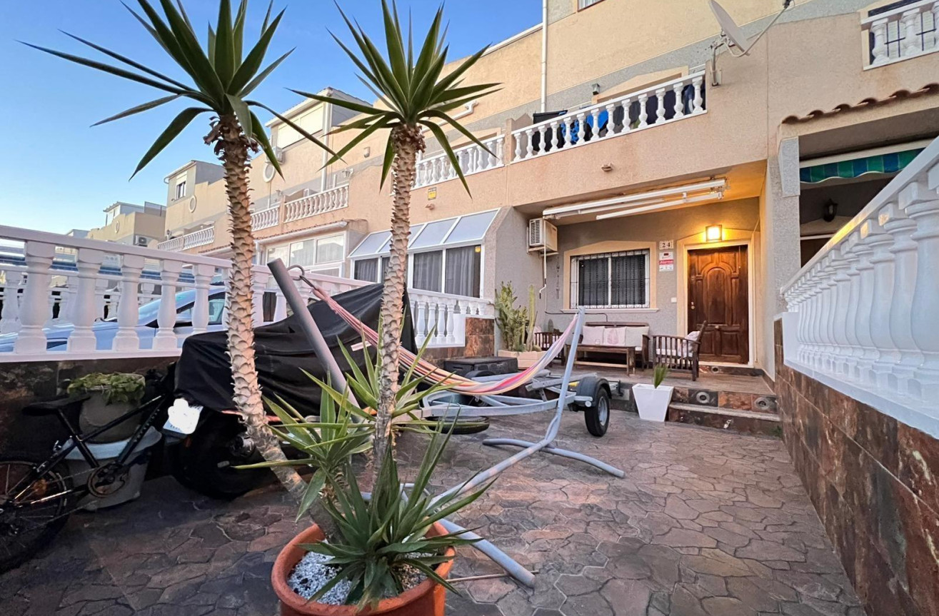 Resale - Townhouse - Orihuela Costa - Playa Flamenca