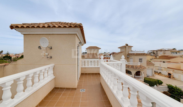 Odsprzedaż - Villa - San Fulgencio - Costa Blanca