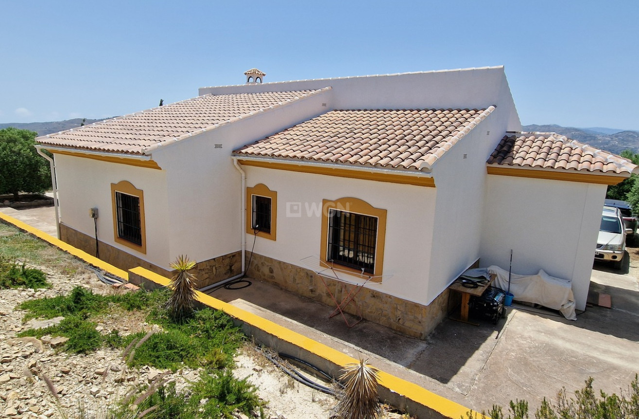 Reventa - Villa - Canillas de Aceituno - Inland