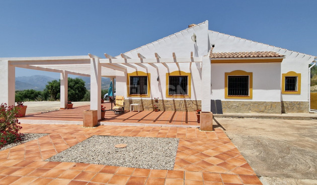 Reventa - Villa - Canillas de Aceituno - Inland