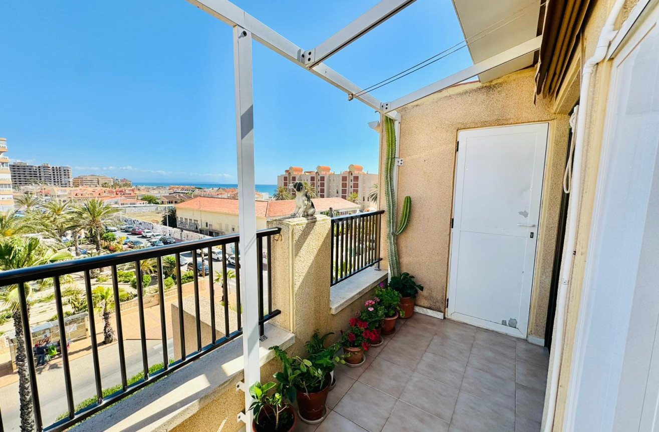 Resale - Apartment / flat - Torrevieja - Costa Blanca