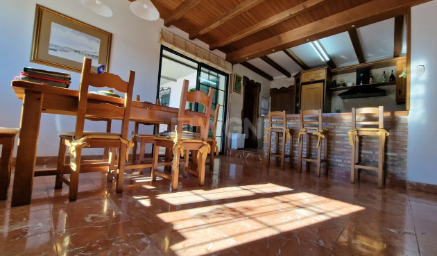 Resale - Villa - Vinuela - Inland