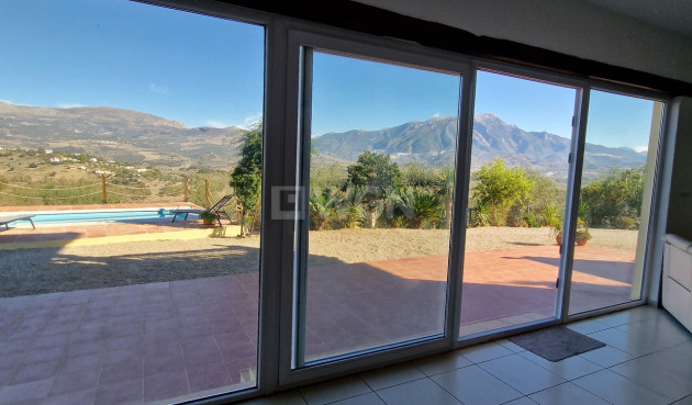 Resale - Villa - Vinuela - Inland