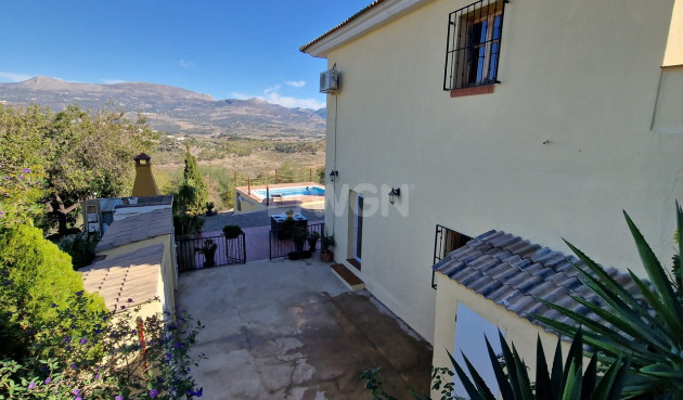 Resale - Villa - Vinuela - Inland