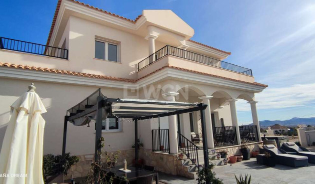 Resale - Villa - Pinoso - Inland