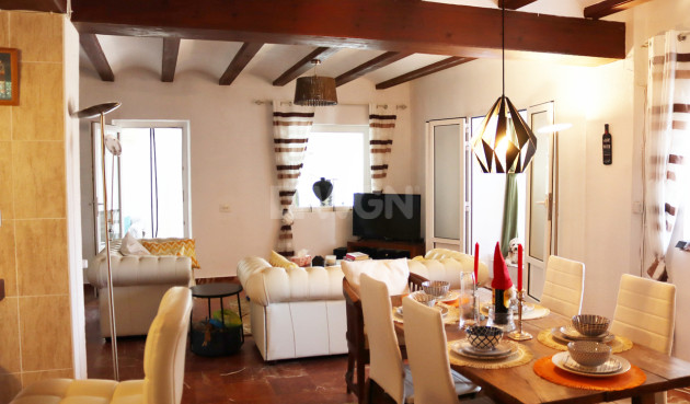 Resale - Villa - Pedreguer - Inland