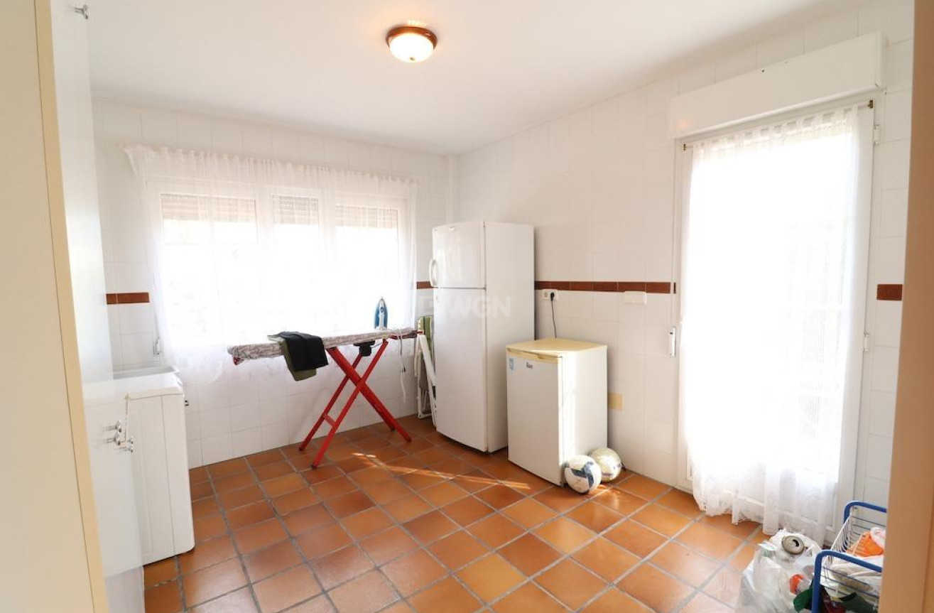 Resale - Villa - Pilar de la Horadada - Costa Blanca