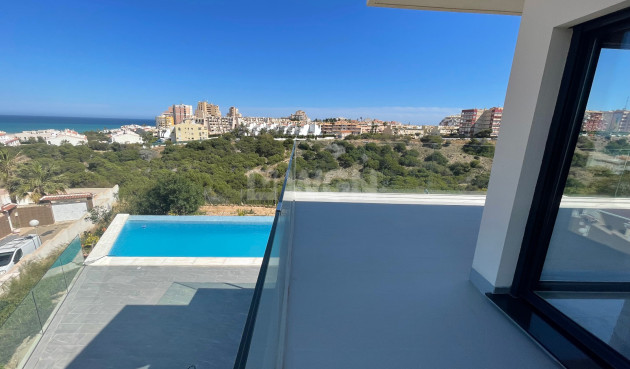 Odsprzedaż - Villa - La Mata - Costa Blanca