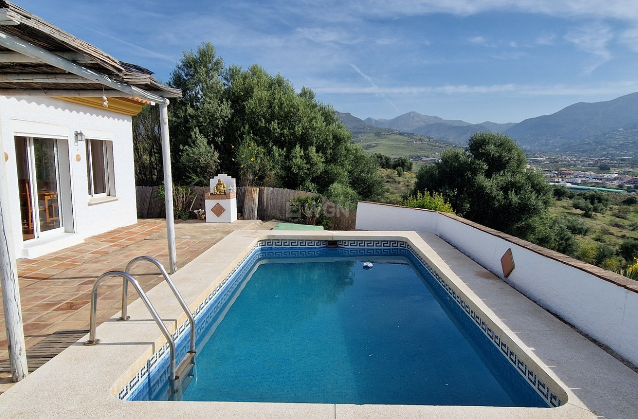 Resale - Villa - Vinuela - Inland