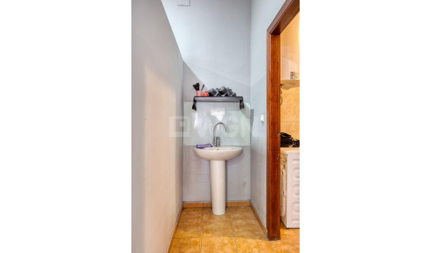 Resale - Commercial - Torrevieja - La Mata