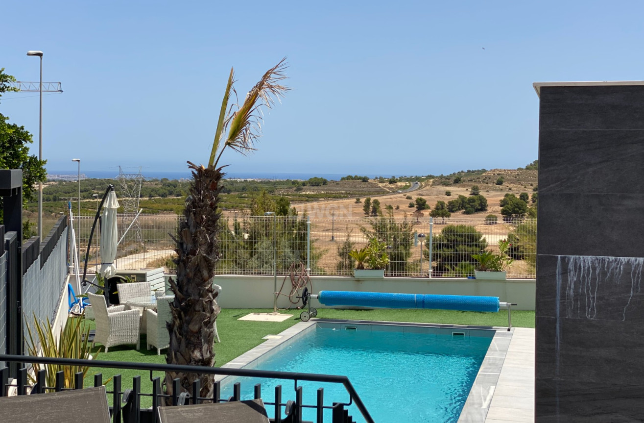 Resale - Villa - San Miguel de Salinas - Inland