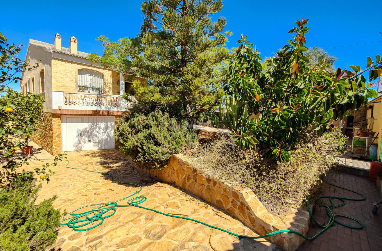 Resale - Villa - Torrevieja - Costa Blanca