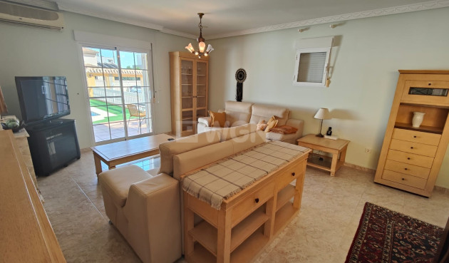 Resale - Villa - Orihuela Costa - Costa Blanca