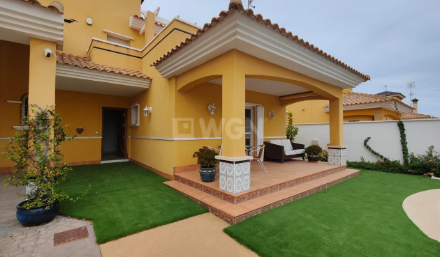 Resale - Villa - Orihuela Costa - Costa Blanca