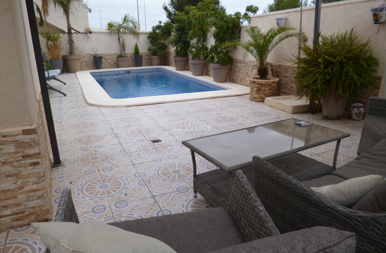 Reventa - Villa - Playa Flamenca - Costa Blanca