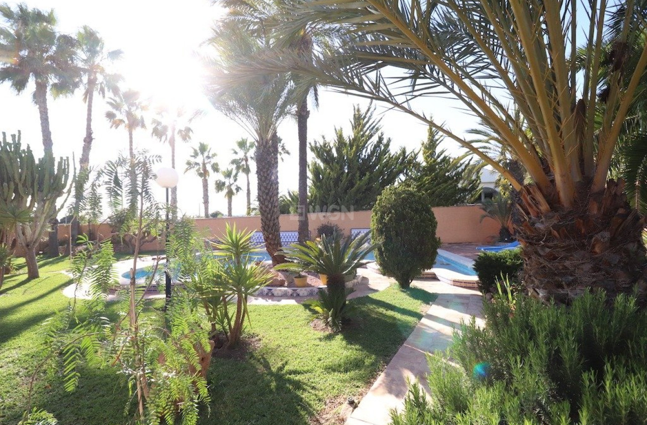 Odsprzedaż - Villa - Torrevieja - Costa Blanca