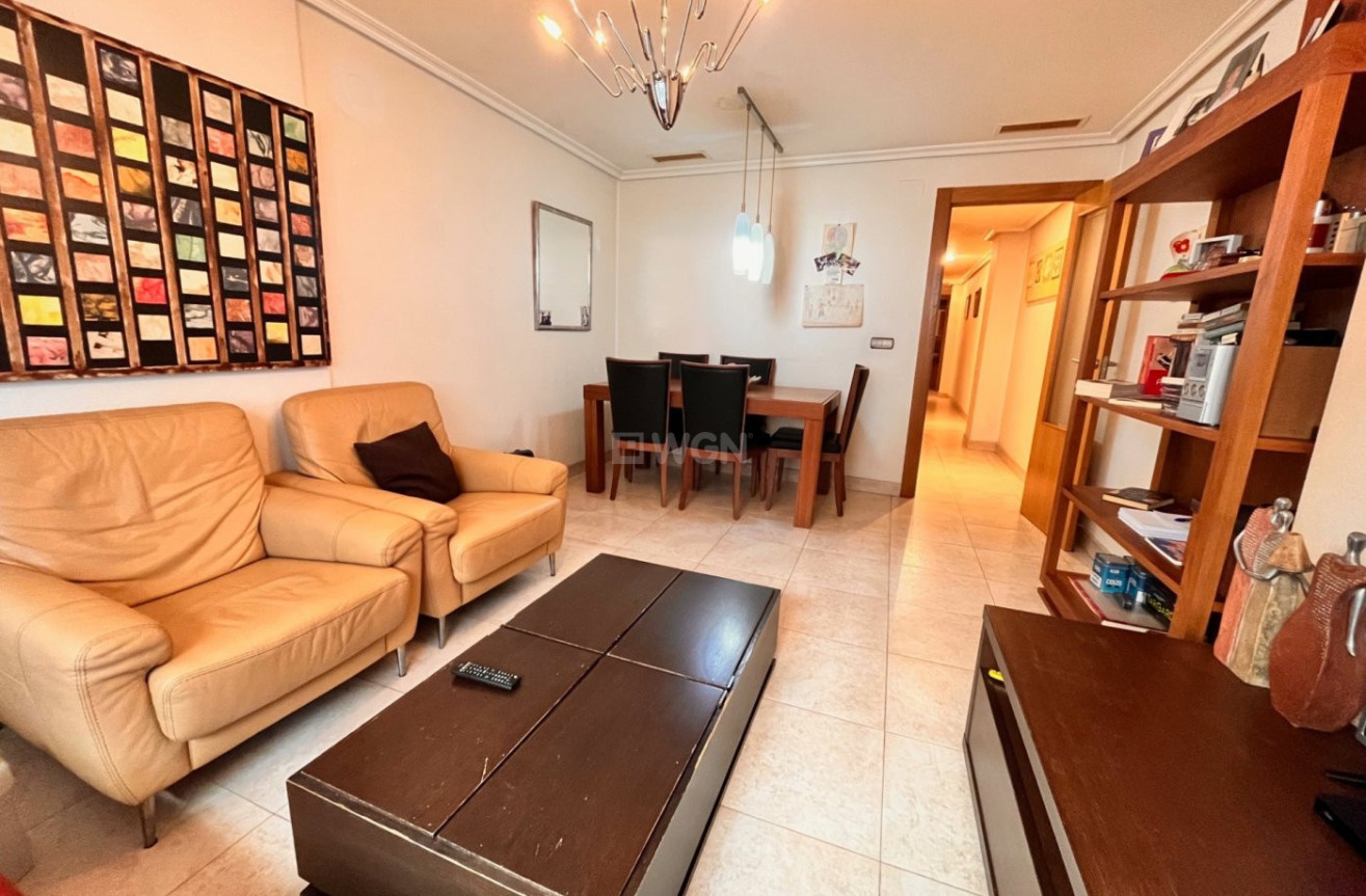 Resale - Apartment / flat - Torrevieja - Centro