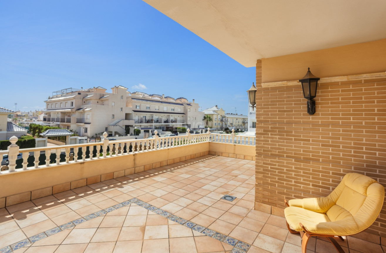 Resale - Villa - Torrevieja - Costa Blanca