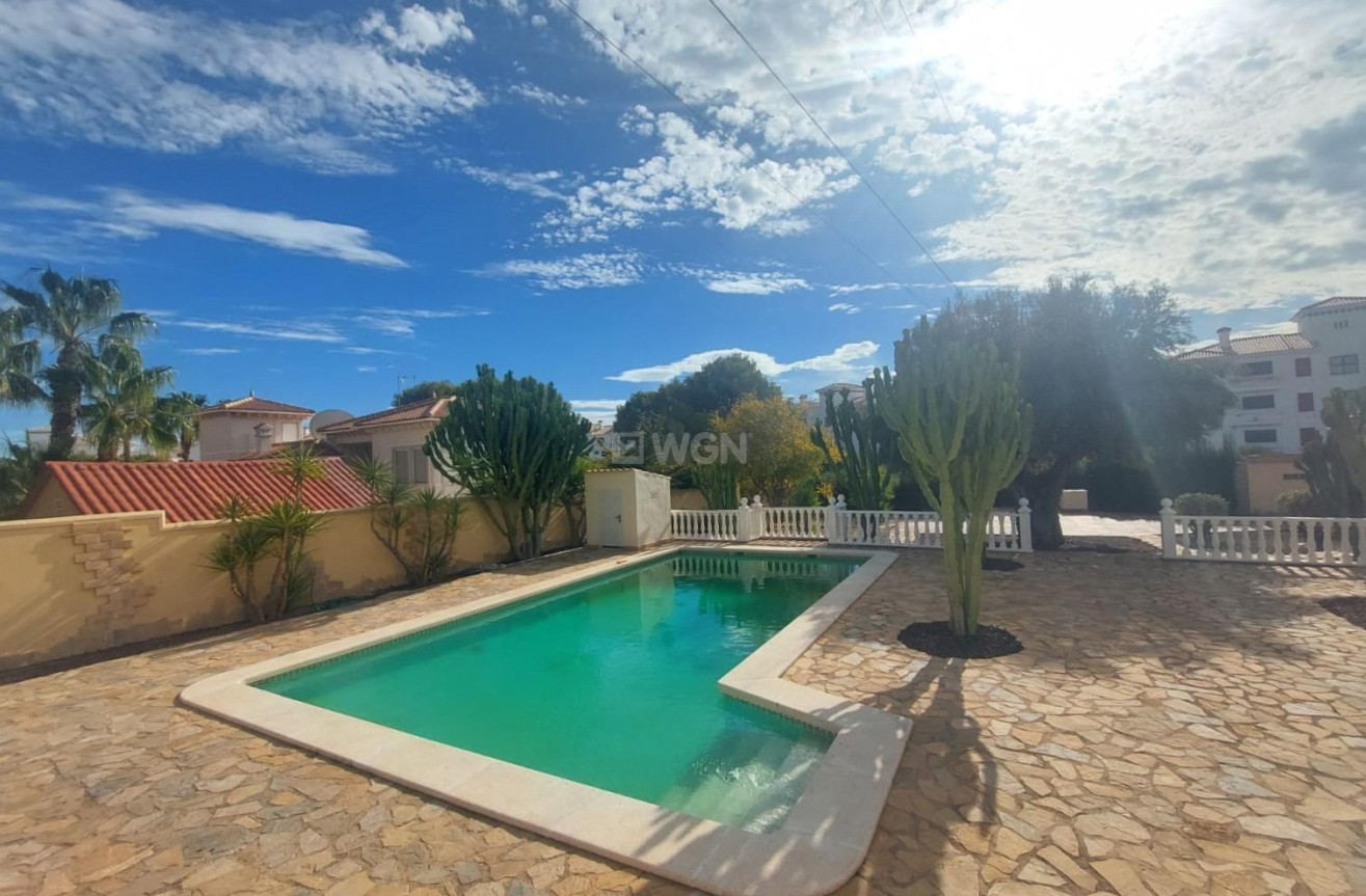 Reventa - Villa - Orihuela Costa - Costa Blanca