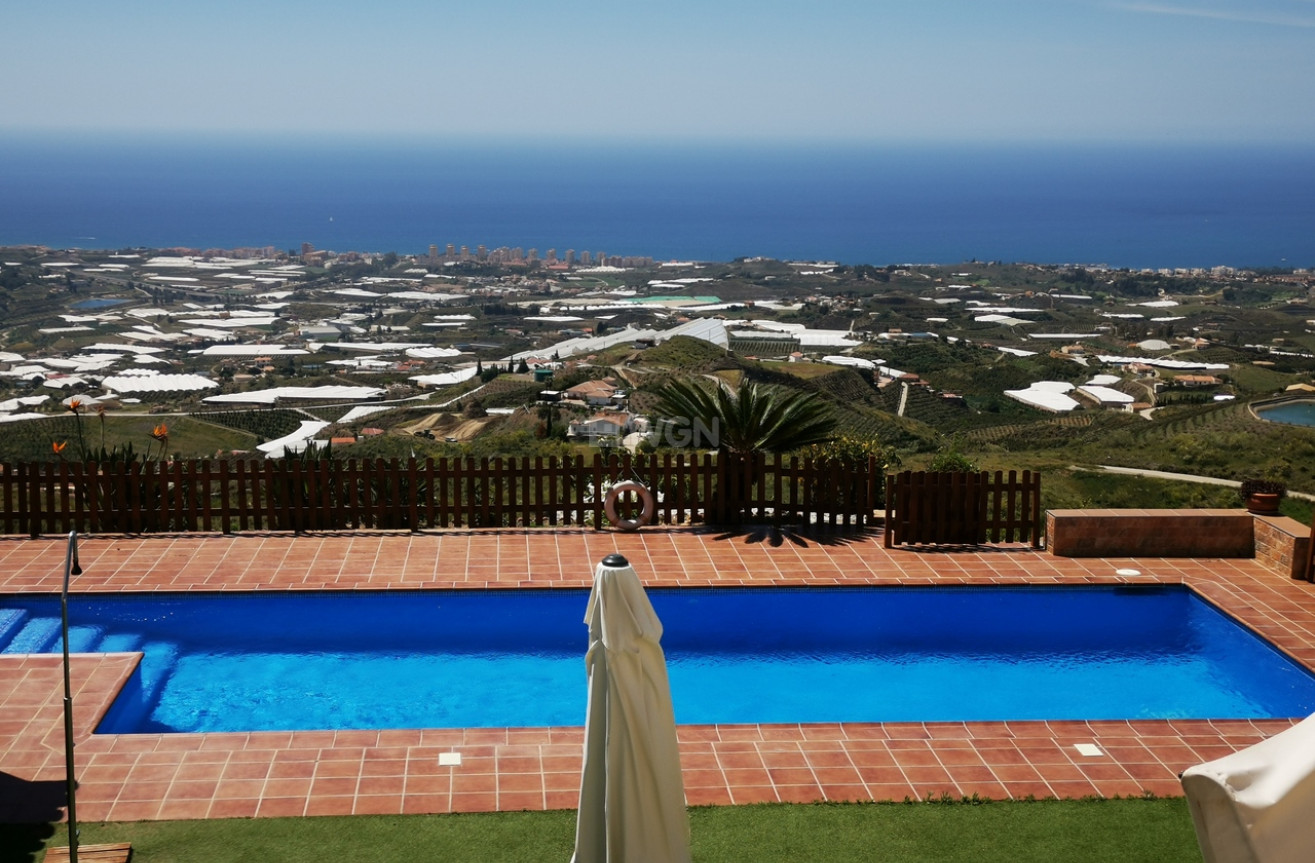 Odsprzedaż - Villa - Vélez-Málaga - Costa del Sol