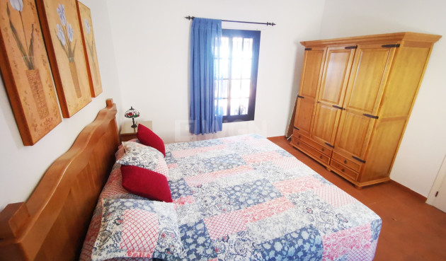 Resale - Villa - Vélez-Málaga - Costa del Sol