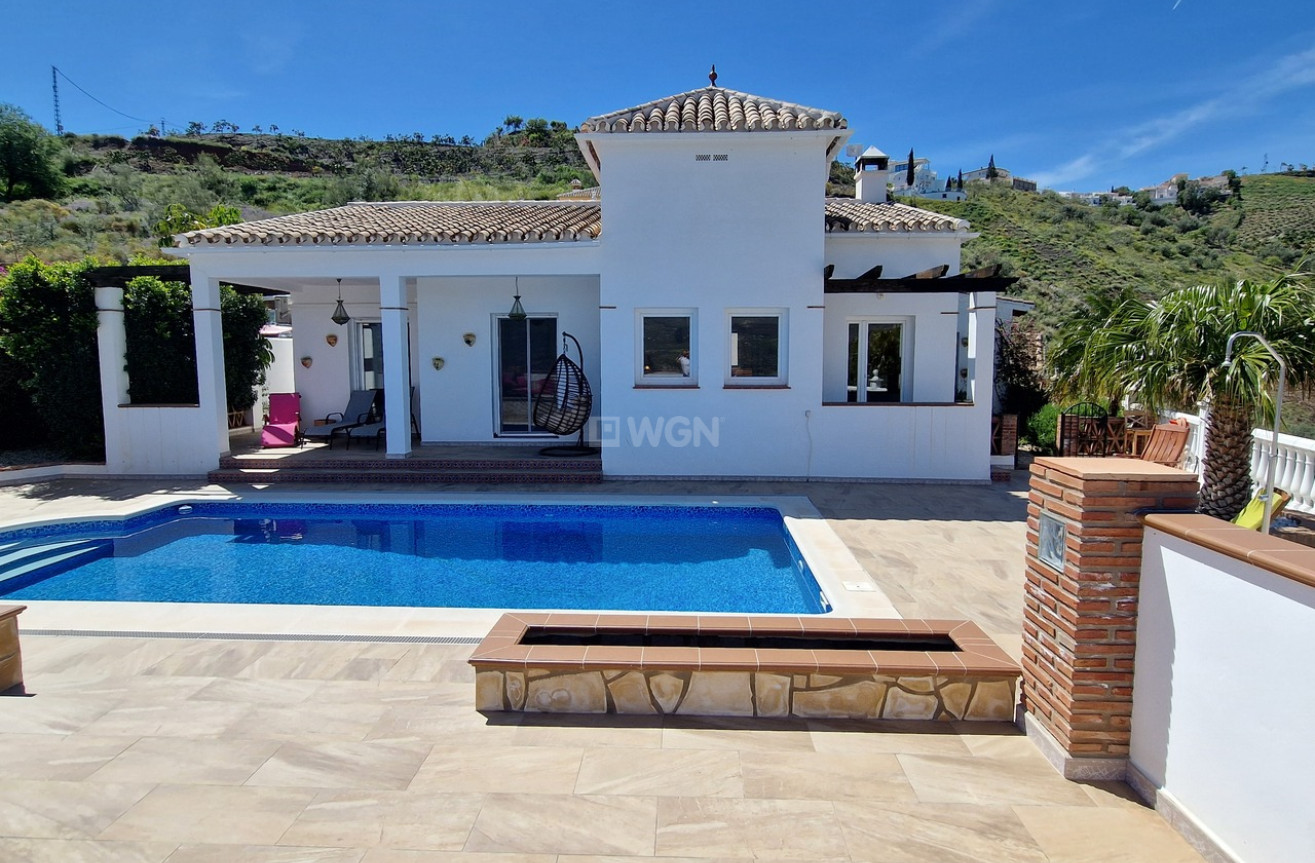 Resale - Villa - Vinuela - Inland