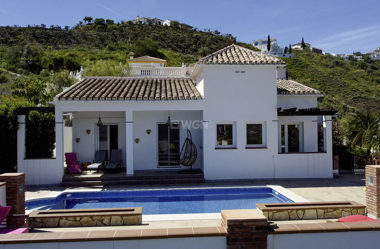 Reventa - Villa - Vinuela - Inland