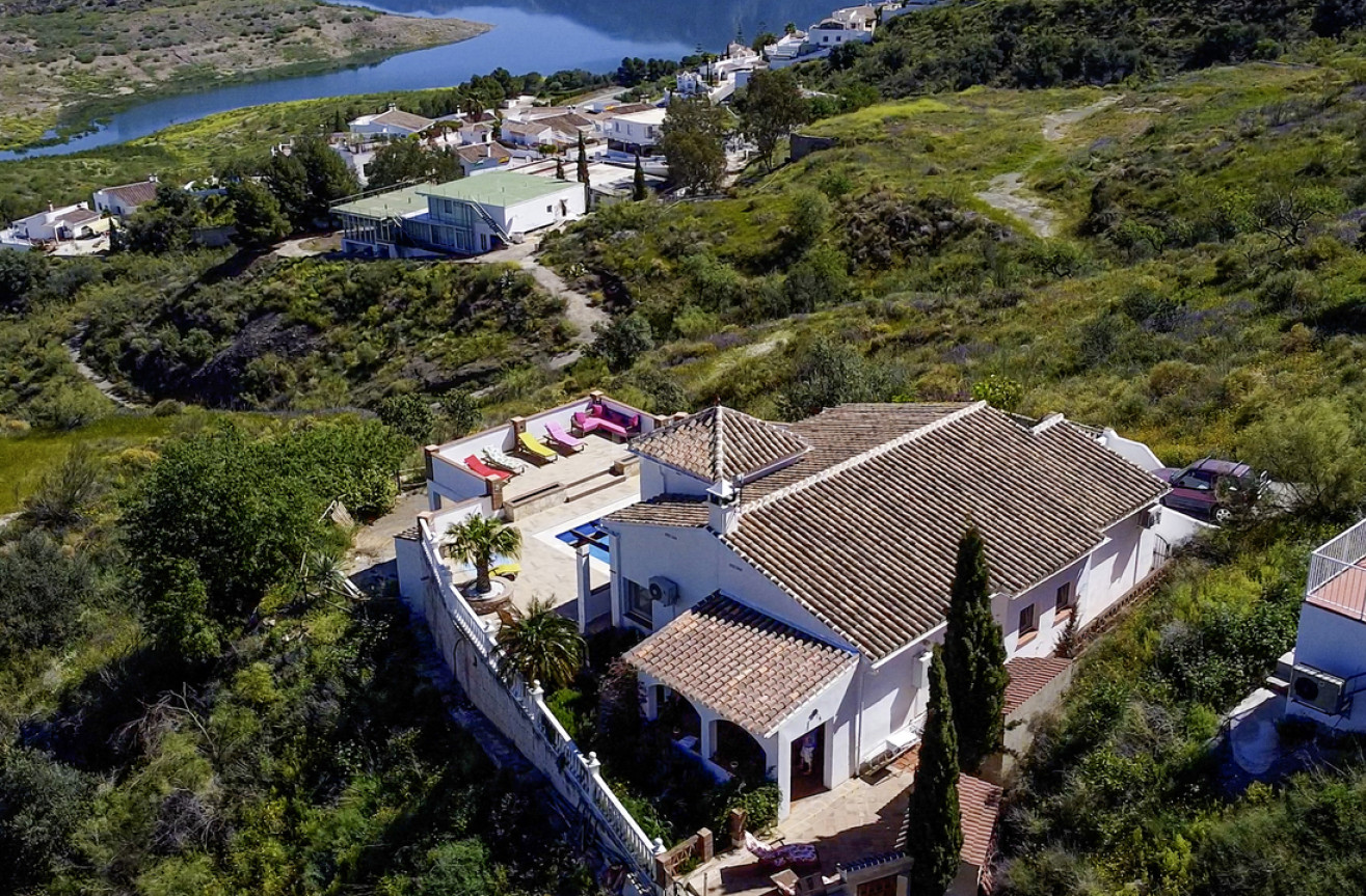 Reventa - Villa - Vinuela - Inland