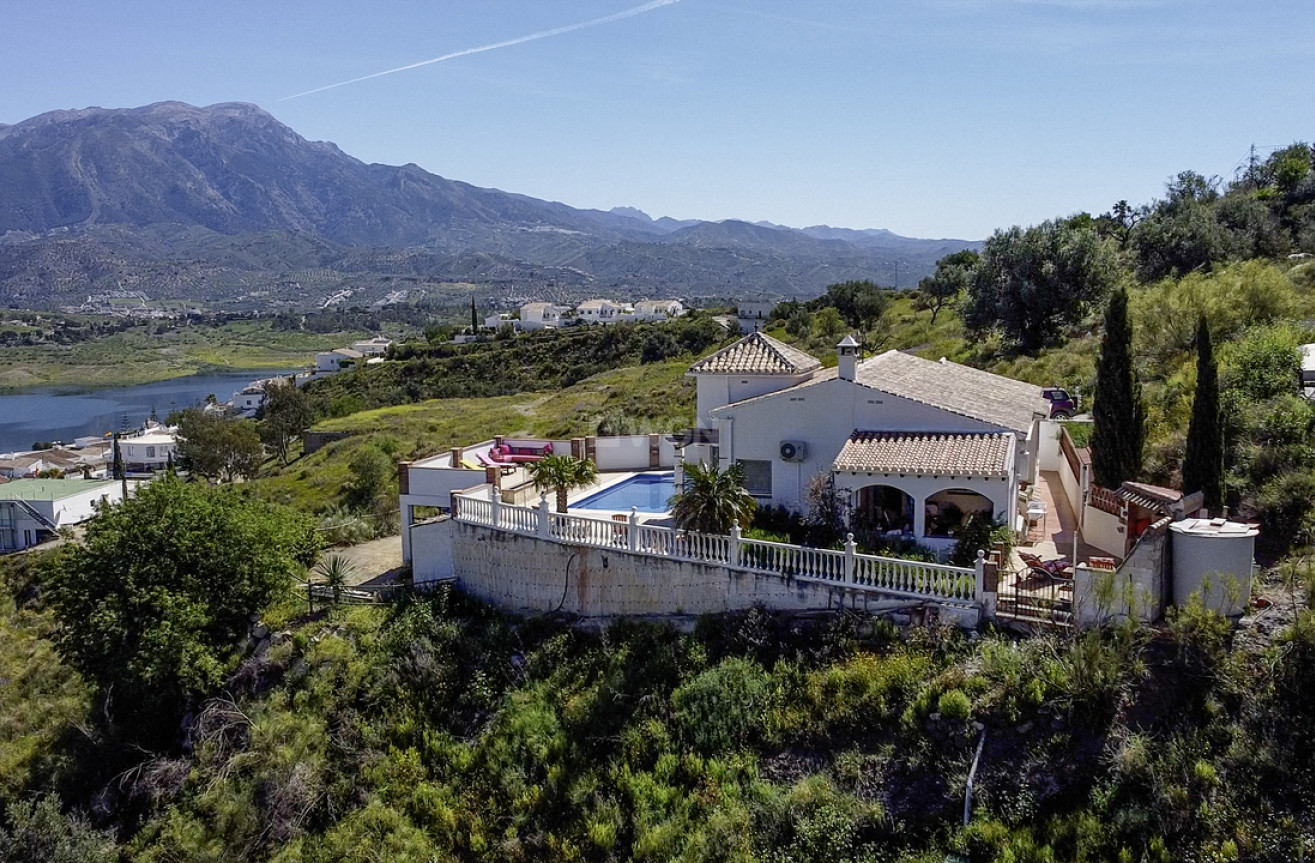 Resale - Villa - Vinuela - Inland