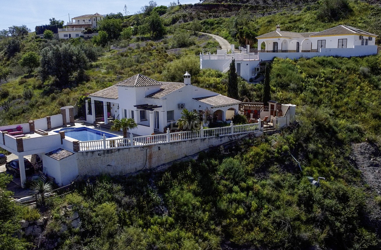 Resale - Villa - Vinuela - Inland